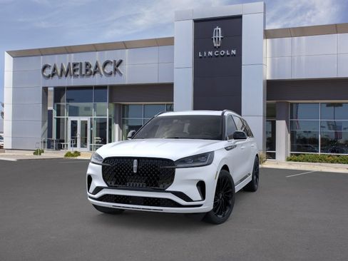 New 2026 Lincoln Aviator Reserve w/ Luxury Package RWD image 2