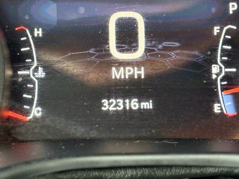 Used 2024 Jeep Compass Trailhawk AWD/4WD image 30