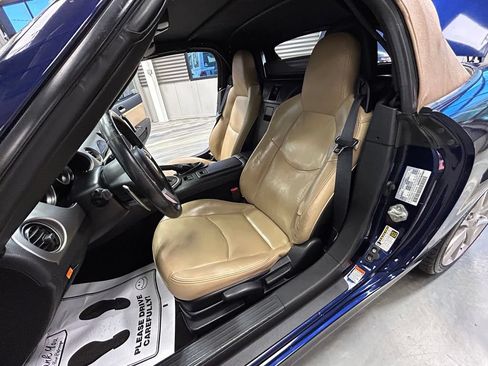 Used 2009 MAZDA MX-5 Miata Grand Touring RWD image 5
