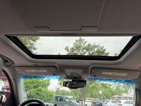 Used 2015 Chevrolet Suburban LT AWD/4WD image 14