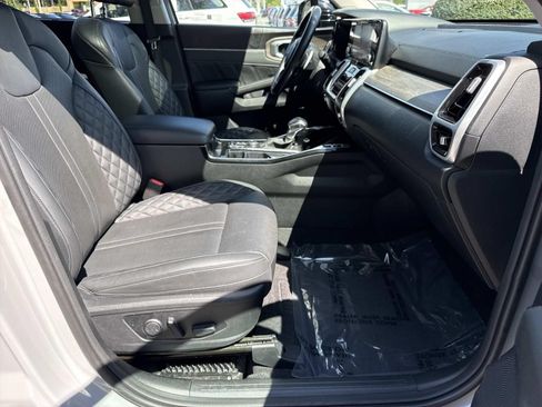 Used 2023 Kia Sorento SX Prestige AWD/4WD image 25