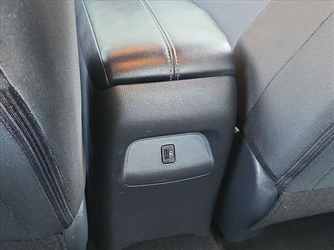 Used 2025 Nissan Sentra SV FWD image 16