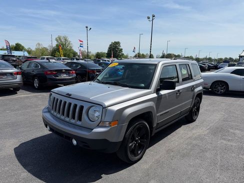 Used 2014 Jeep Patriot Sport w/ Southwest Package image 9