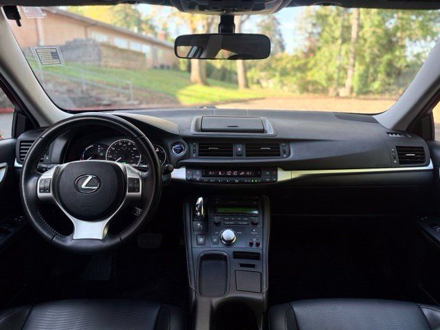 Used 2012 Lexus CT 200h Premium FWD image 17
