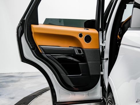 Used 2020 Land Rover Range Rover Sport SVR image 89