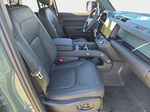New 2026 Land Rover Defender 110 Trophy Edition AWD/4WD image 10