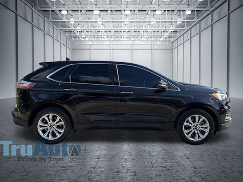 Used 2024 Ford Edge Titanium AWD/4WD image 9