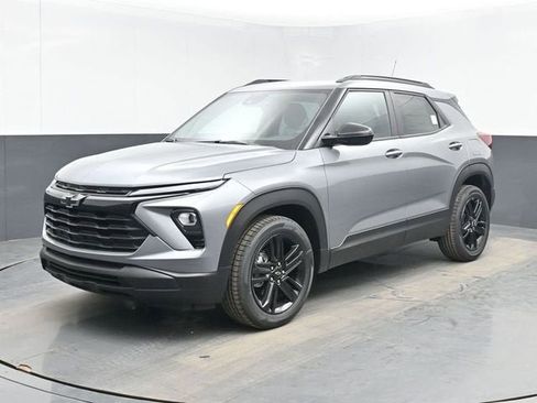 New 2026 Chevrolet TrailBlazer LT w/ Midnight Edition FWD image 10