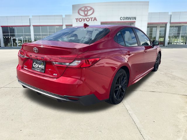 Used 2025 Toyota Camry SE FWD image 5