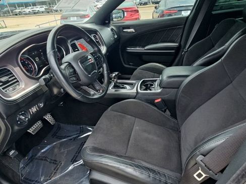 Used 2022 Dodge Charger R/T w/ Plus Group RWD image 12