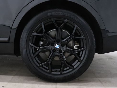 Used 2022 BMW X7 xDrive40i w/ Premium Package AWD/4WD image 9