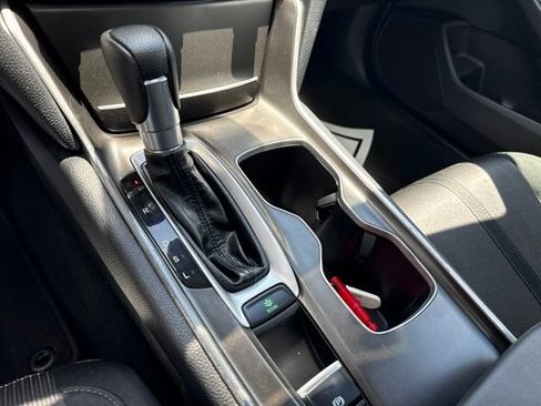 Used 2019 Honda Accord EX image 13