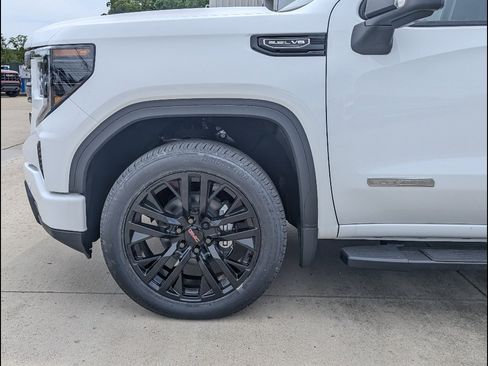 New 2026 GMC Sierra 1500 Elevation w/ Elevation Premium Package AWD/4WD image 10