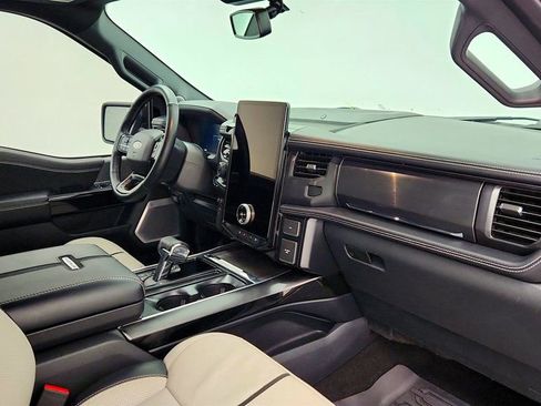 Used 2023 Ford F150 Lightning Platinum image 26