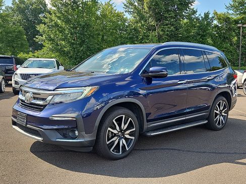 Used 2019 Honda Pilot Touring image 3