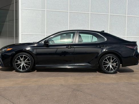 Certified 2023 Toyota Camry SE image 8