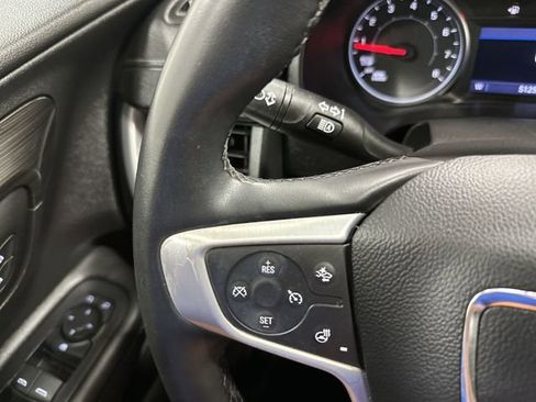 Used 2023 GMC Terrain SLT AWD/4WD image 40