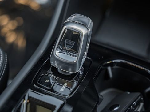 New 2026 Volvo XC40 B5 Plus w/ Protection Package Premier image 27