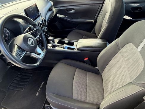 Used 2025 Nissan Sentra SV image 22