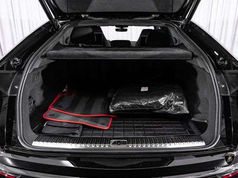 Used 2019 Lamborghini Urus image 16