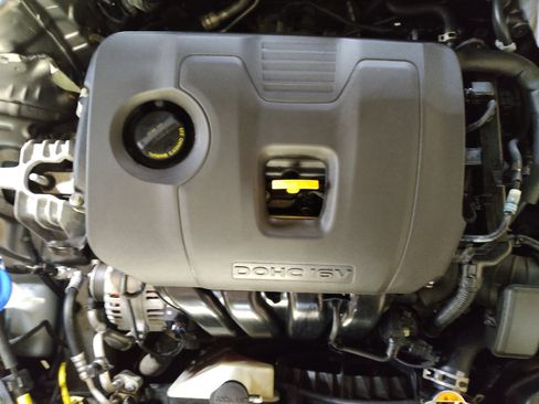 Used 2023 Kia Forte LXS FWD image 30
