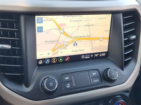 Used 2021 GMC Acadia Denali w/ Denali Technology Package image 18