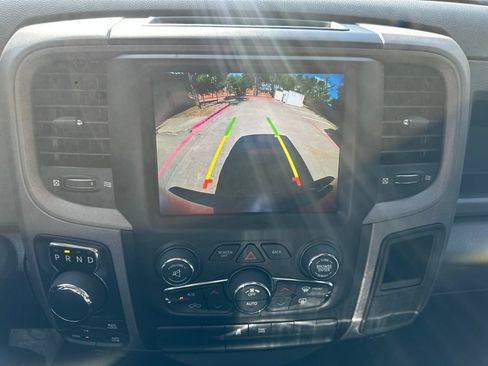 Used 2019 RAM 1500 Express w/ Express Value Package AWD/4WD image 9