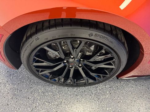 Used 2016 Chevrolet Corvette Z06 w/ 3LZ Preferred Equipment Group RWD image 26