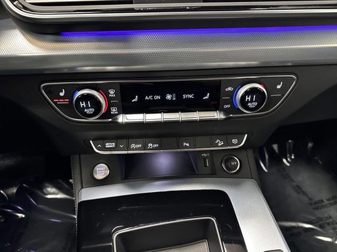 Used 2025 Audi Q5 2.0T Premium Plus w/ Premium Plus Package image 21