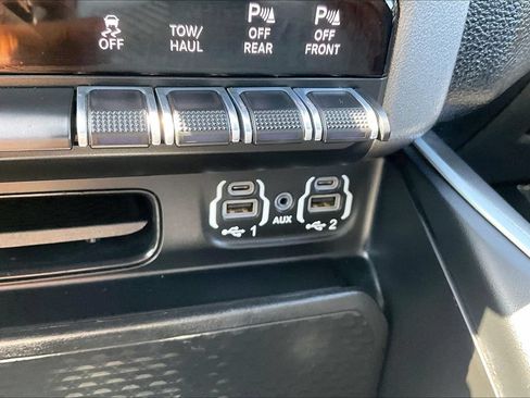 Used 2022 RAM 1500 Big Horn AWD/4WD image 8