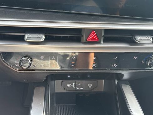 Certified 2026 Kia Sorento LX FWD image 27