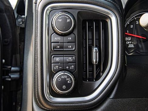 Used 2019 Chevrolet Silverado 1500 LT Trail Boss image 20