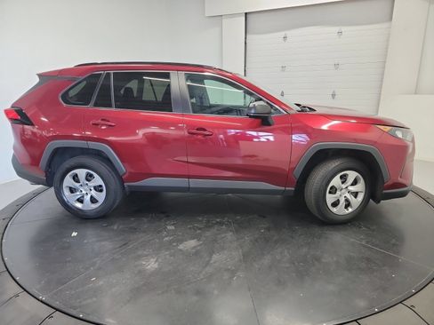 Used 2021 Toyota RAV4 LE AWD/4WD image 11