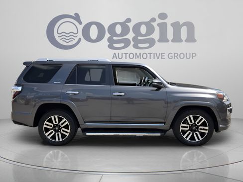 Used 2022 Toyota 4Runner Limited RWD image 6