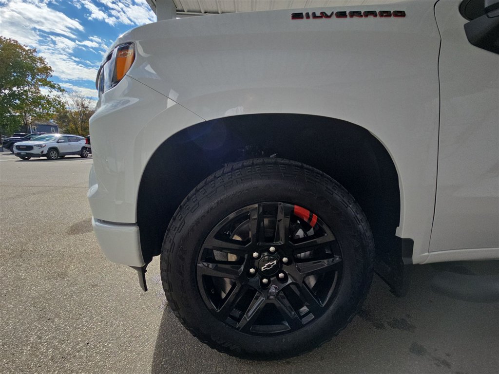 Used 2026 Chevrolet Silverado 1500 RST w/ Redline Edition AWD/4WD image 32
