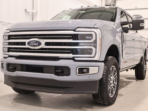 New 2026 Ford F350 Platinum w/ Platinum Plus Package image 4