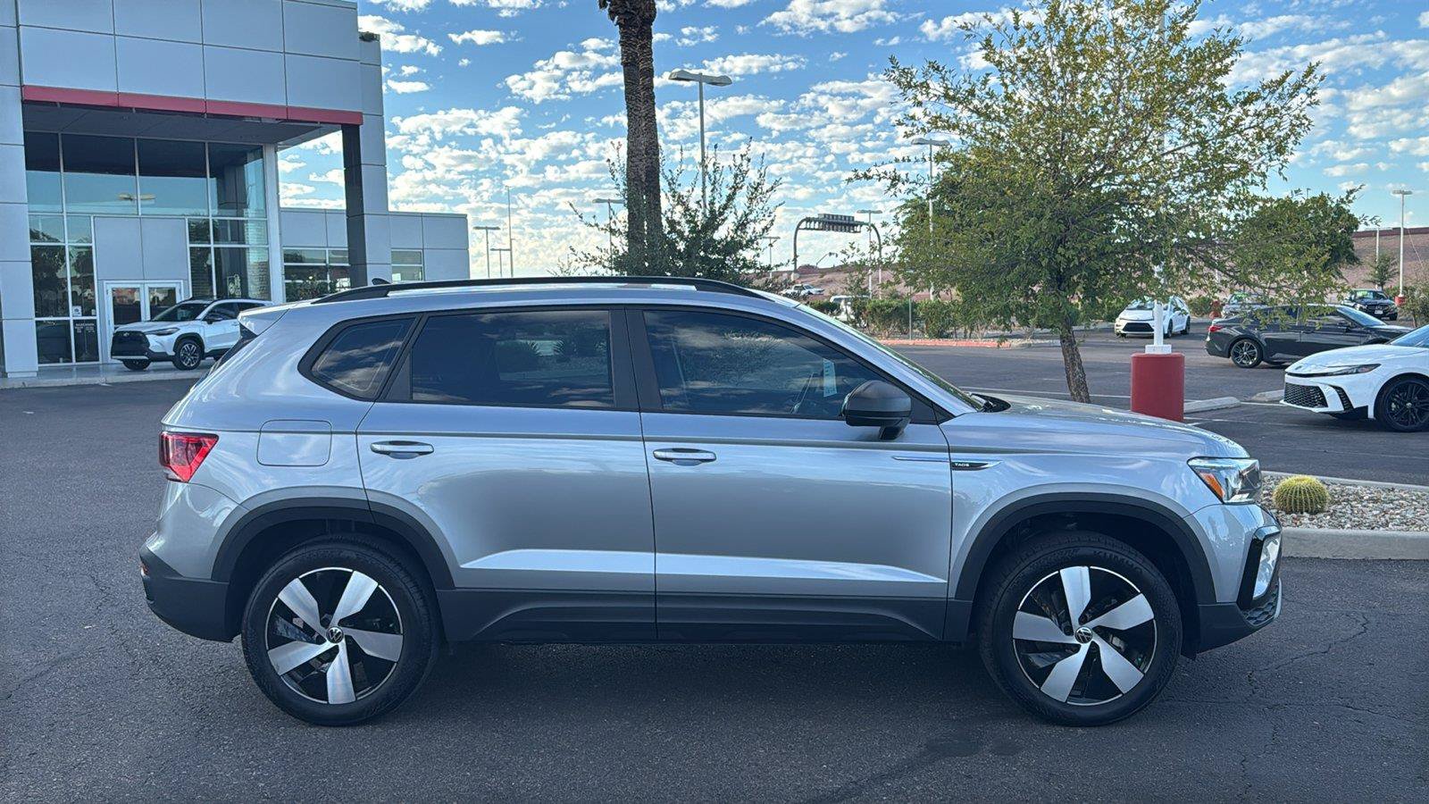 Used 2024 Volkswagen Taos S AWD/4WD image 10