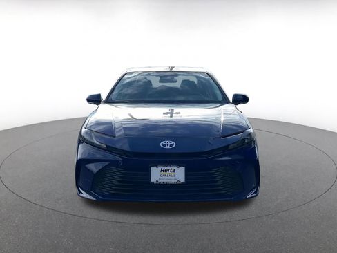 Used 2025 Toyota Camry LE image 4