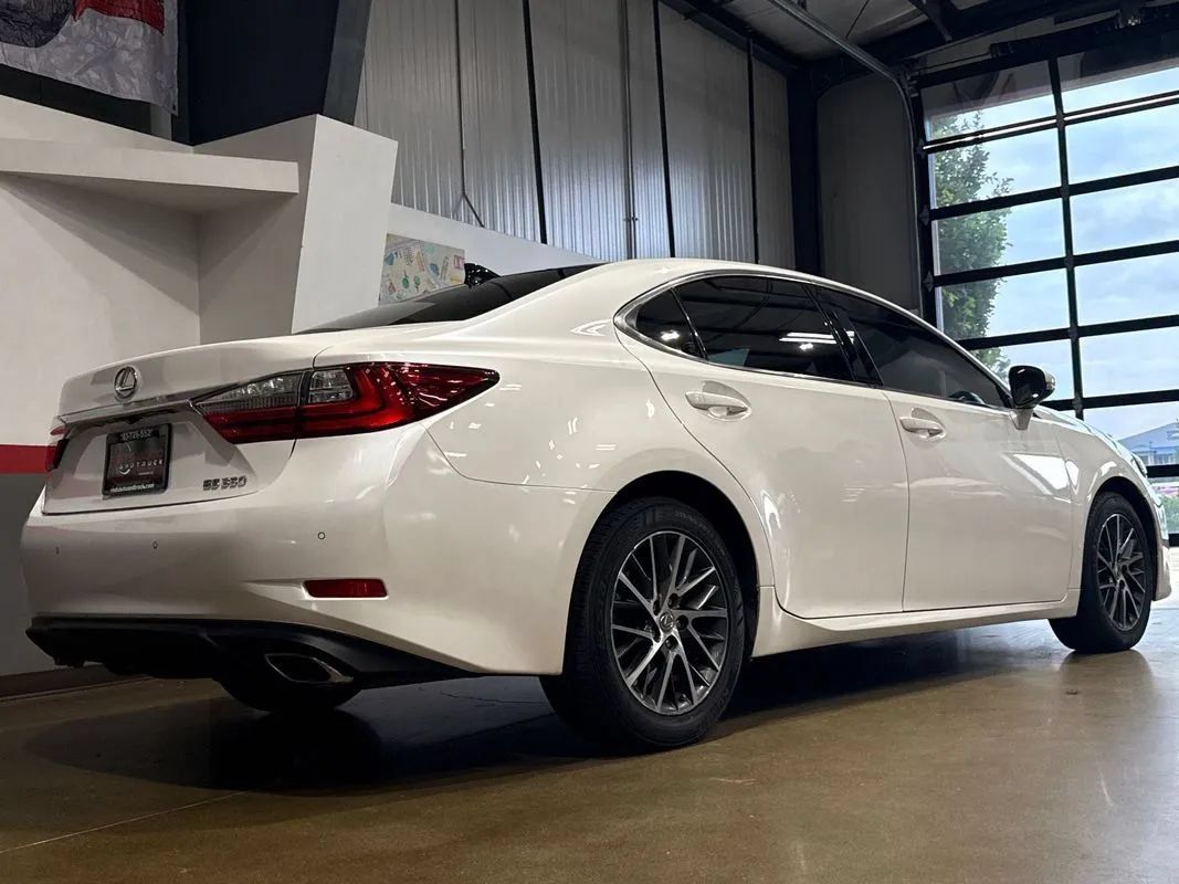 Used 2017 Lexus ES 350 w/ Navigation System Package FWD image 61