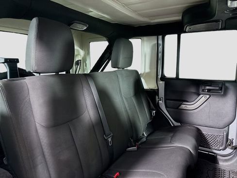 Used 2015 Jeep Wrangler Unlimited Sport w/ Quick Order Package 24S AWD/4WD image 22