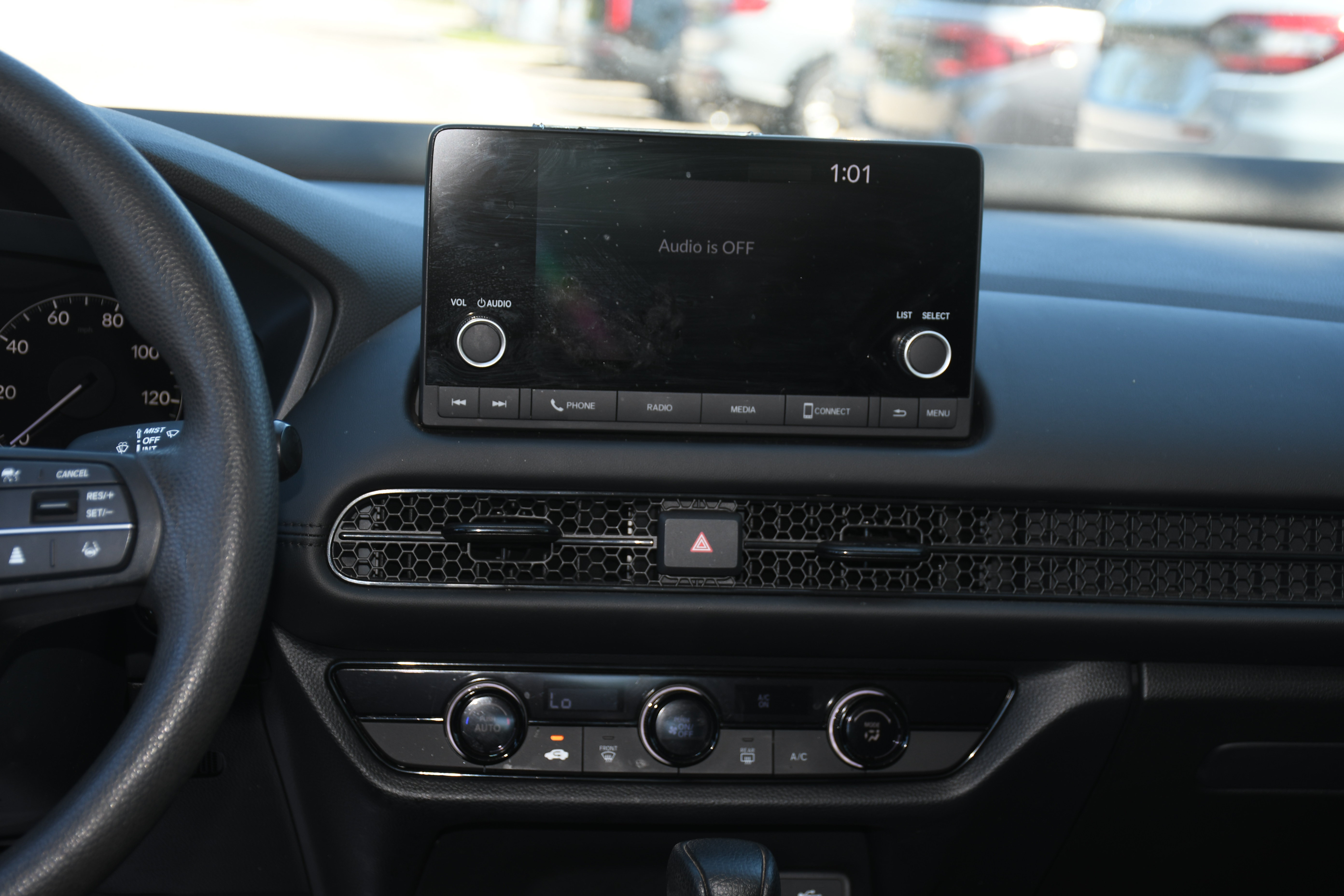 Used 2025 Honda HR-V LX image 15