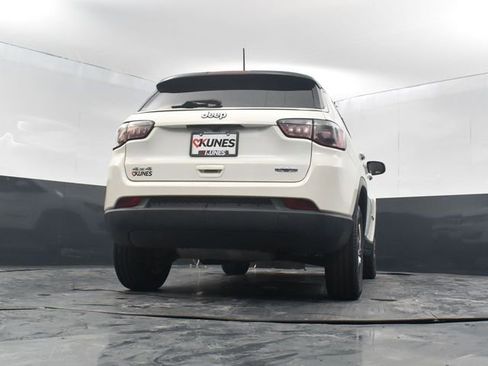 Used 2018 Jeep Compass Latitude w/ Cold Weather Group image 48