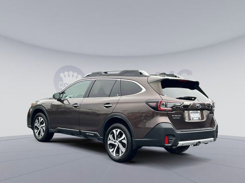 Used 2021 Subaru Outback Touring XT AWD/4WD image 7