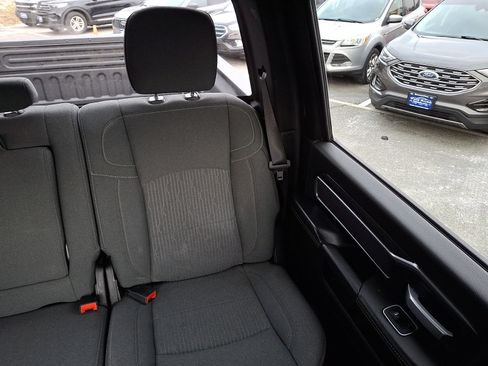 Used 2024 RAM 2500 Big Horn w/ Sport Appearance Package image 20