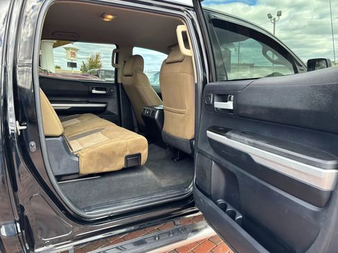 Used 2015 Toyota Tundra SR5 w/ SR5 Upgrade Package image 8