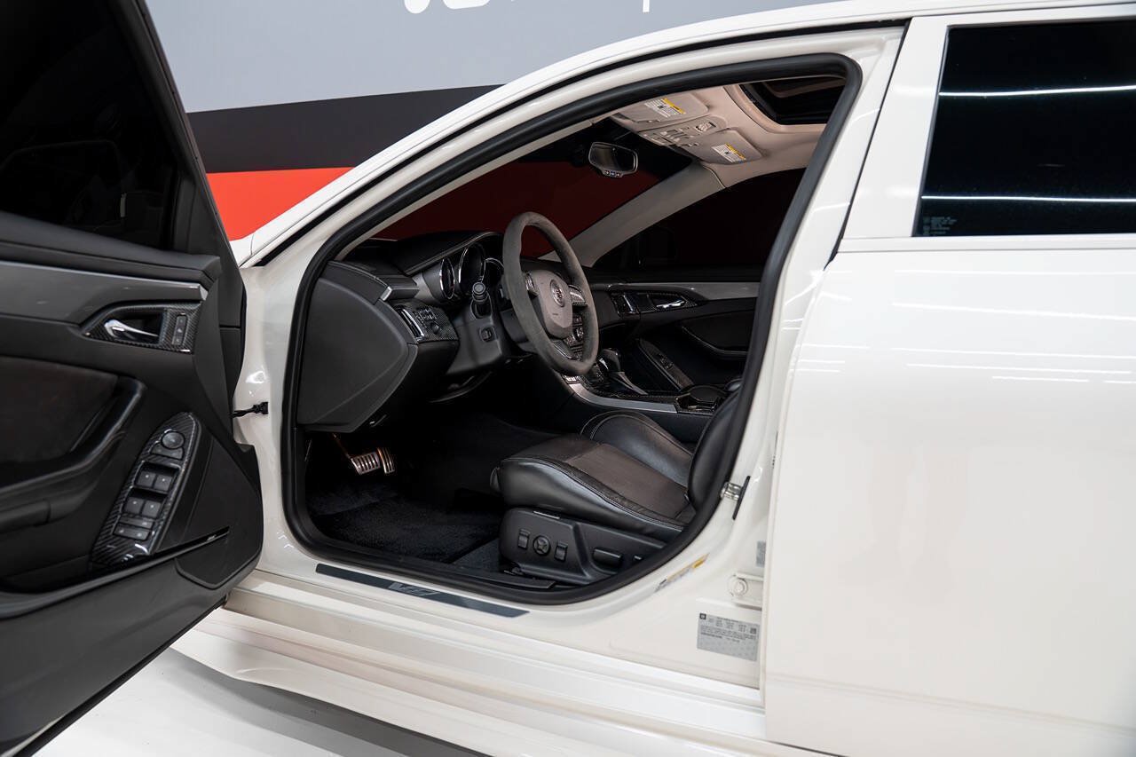 Used 2013 Cadillac CTS V RWD image 38