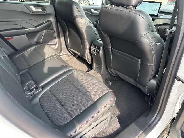 Used 2026 Ford Escape ST-Line Select w/ Tech Pack #1 AWD/4WD image 10