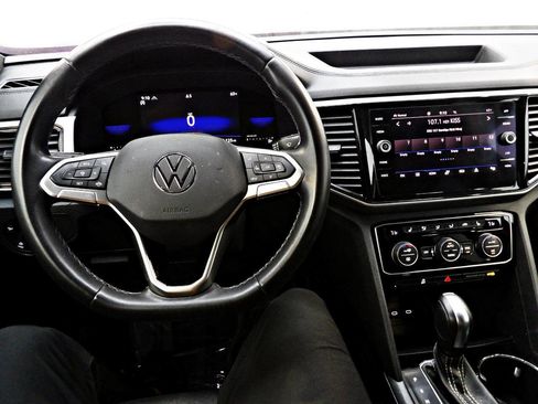 Used 2022 Volkswagen Atlas Cross Sport SE image 18