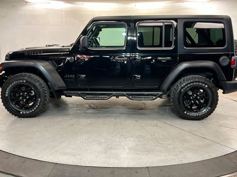 Used 2022 Jeep Wrangler Unlimited Sport AWD/4WD image 2
