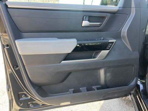 Used 2024 Toyota Tundra Limited image 10